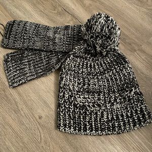 Toque and glove set